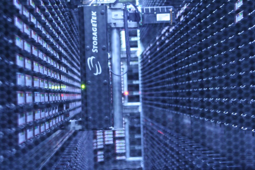 Uitgelichte afbeelding voor “BitList maakt bedreigde informatie zichtbaar: foto’s, video, apps, USB-sticks”